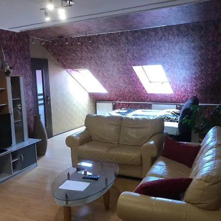 Kovacska 9 *