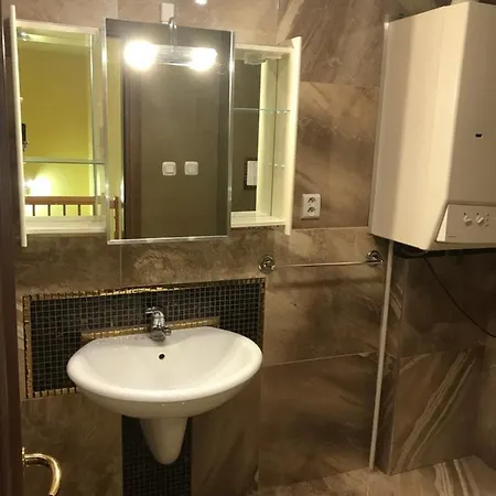 Kovacska 9 *